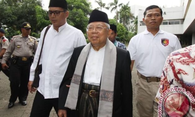 Moral itu Menghormati yang Lebih Tua, Walau Engkau Lebih Pintar